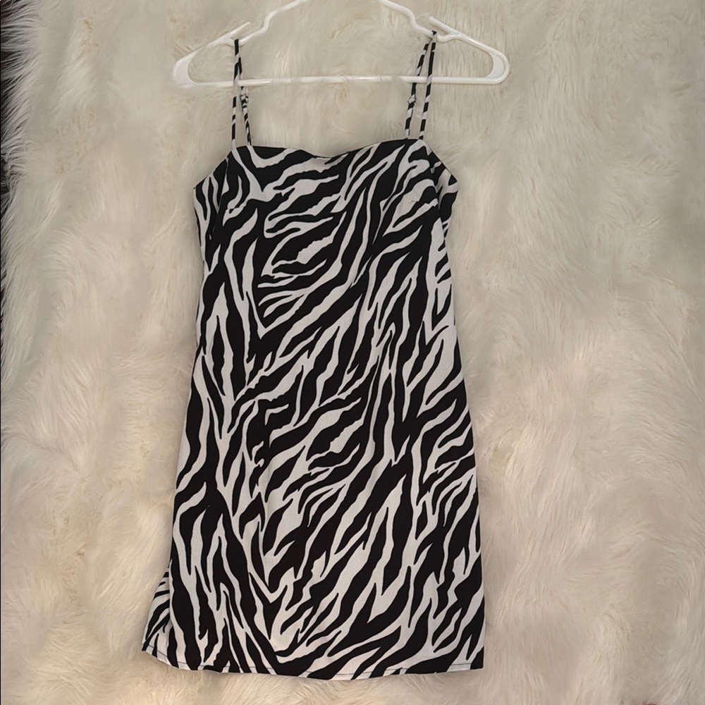 Princess Polly zebra dress